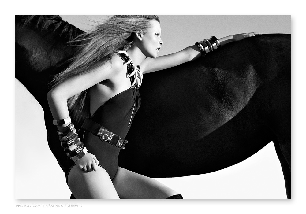 FASHION044
